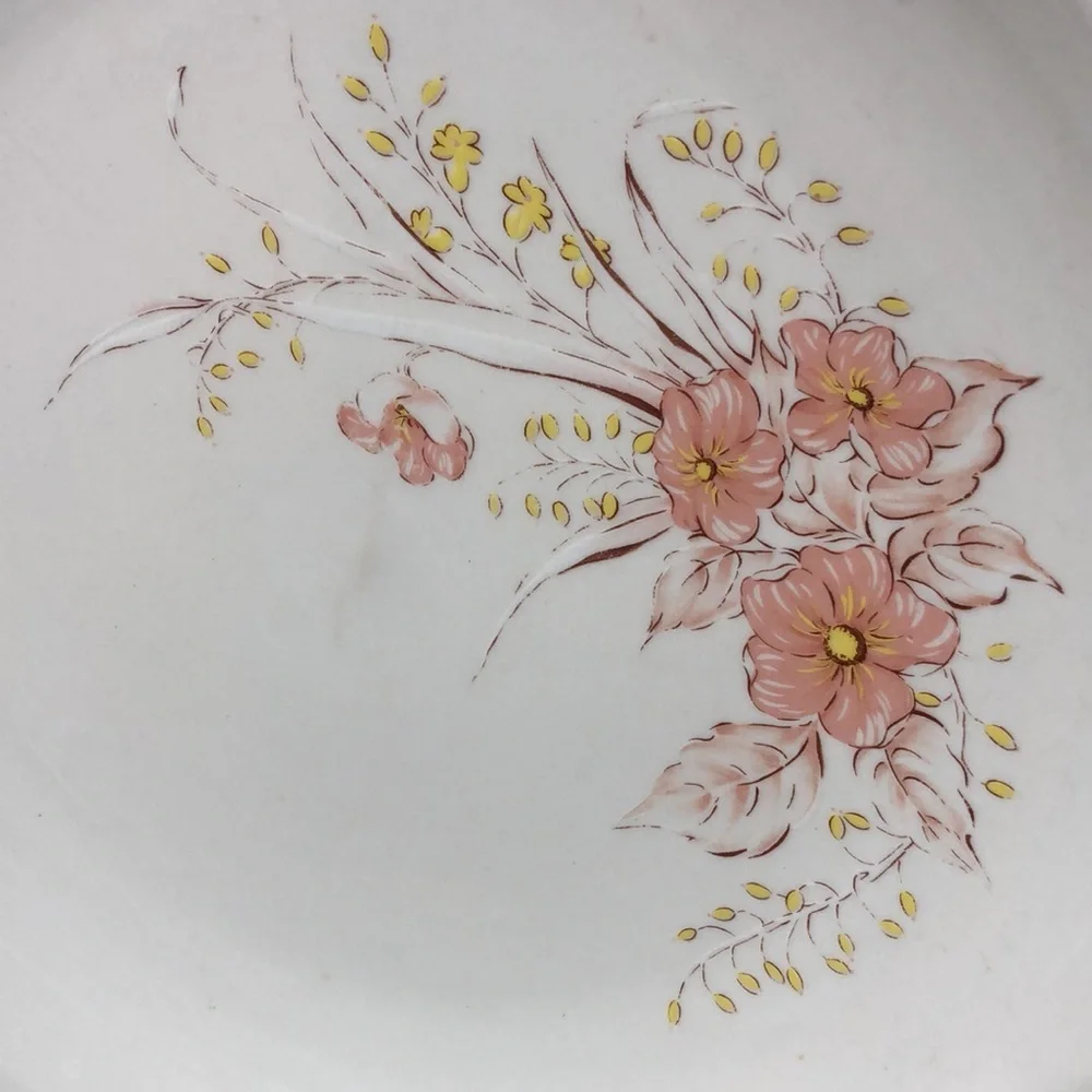 Ming Pao floral plate